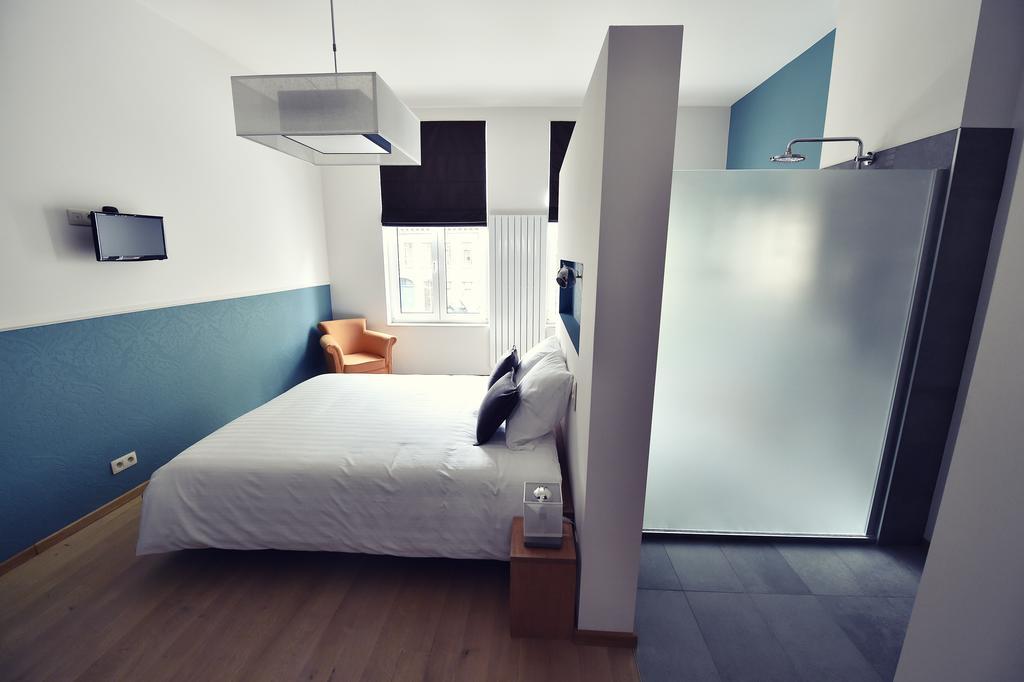 Côté Sax bed&breakfast Dinant Værelse billede